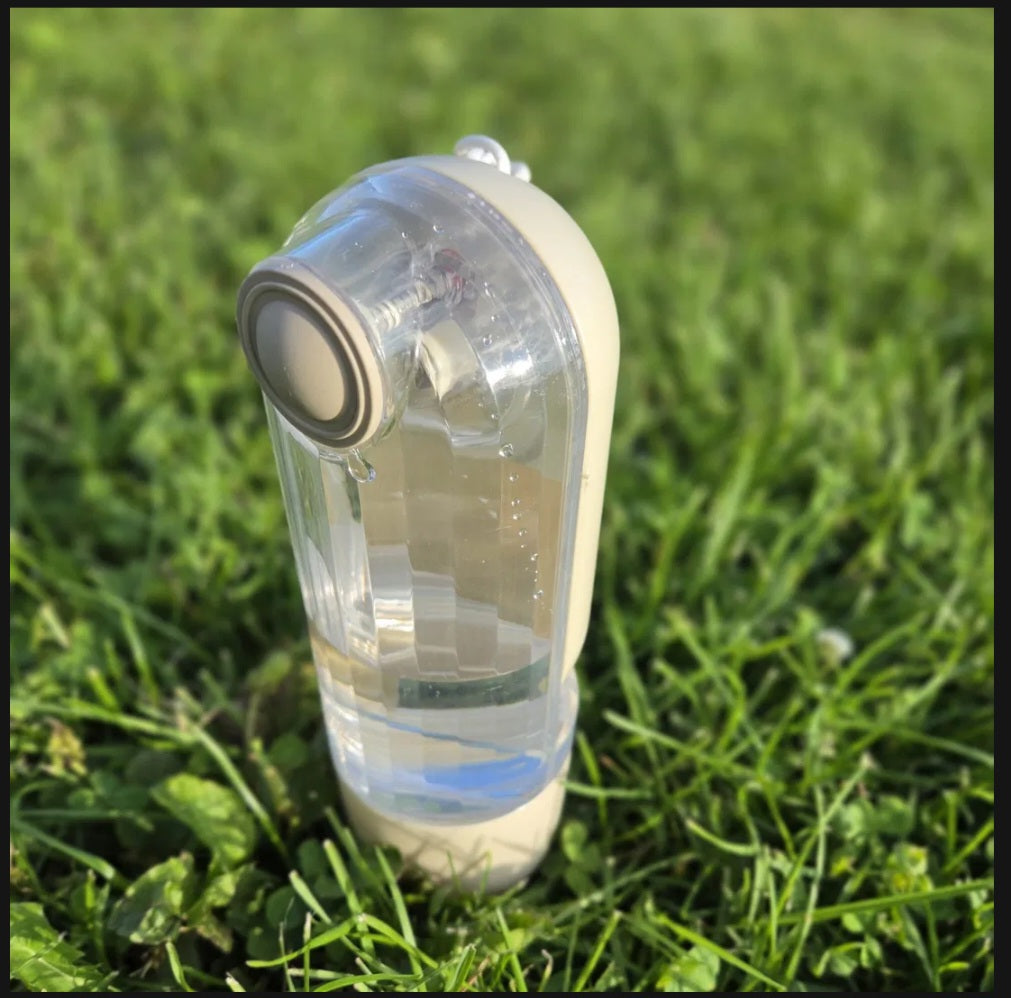 Gourde 3-en-1 Wooftrek de 280 ml remplie d'eau, bouchon vissé